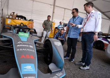 Partai Yang menolak Hak Interplasi Formula E, sebaiknya Menterinya mengundurkan diri.